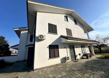 Facciata - Villa via San Giuseppe Cafasso, Riva presso Chieri - foto 2