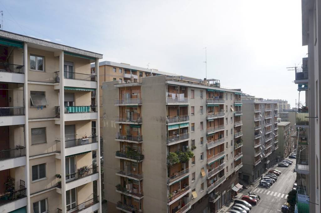 Vista - Two-room apartment corso Luigi Andrea Martinetti, 58, Genova (neighborhood Sampierdarena) - photo 2