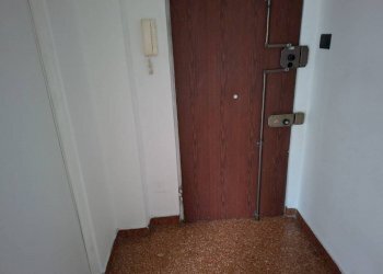 Ingresso - Bilocale corso Luigi Andrea Martinetti, 58, Genova (zona Sampierdarena) - foto 16