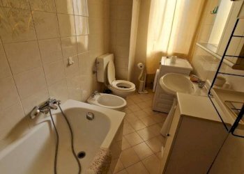 Bagno - Appartamento via Brigata Cagliari, Pinerolo - foto 9