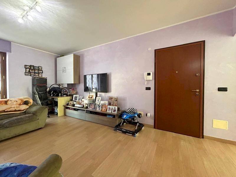 Salone - Four-room apartment via torino 1, Pianfei - photo 2