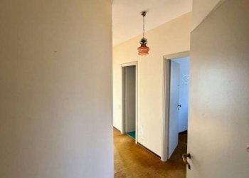 Corridoio - Appartamento via Pier Giorgio Frassati, 3, Pollone - foto 26