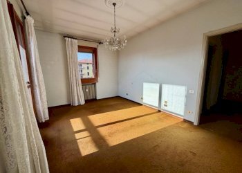 Camera da letto - Appartamento via Pier Giorgio Frassati, 3, Pollone - foto 34