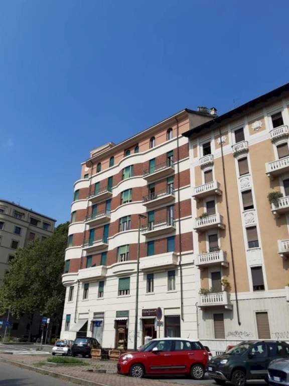 Facciata - Shop corso Re Umberto, 124/C, Torino (neighborhood Crocetta) - photo 1