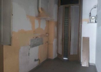 Salone - Shop corso Re Umberto, 124/C, Torino (neighborhood Crocetta) - photo 5