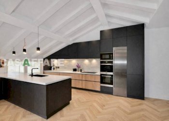 Cucina - Attic via Pietro Ruggeri da Stabello, Bergamo - photo 2