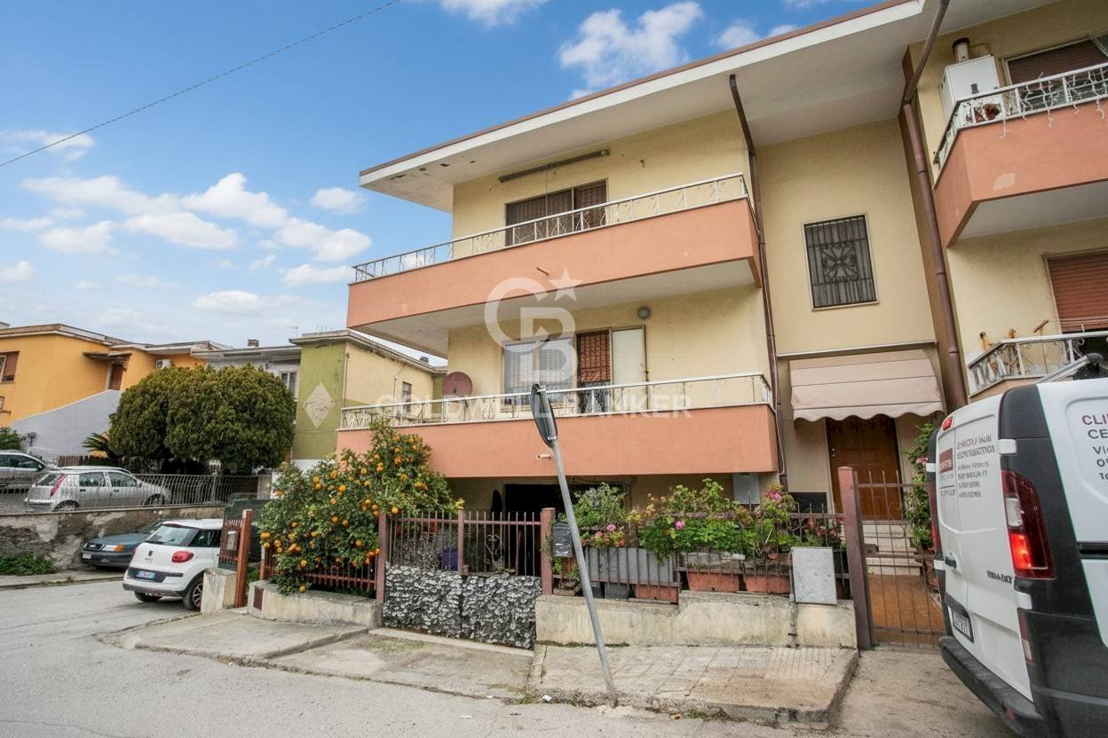 Foto 2 - Quadrilocale Via Fabio Nannarelli
 
1, Tarquinia - foto 2