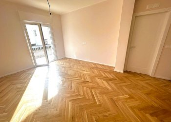 Camera da letto - Trilocale piazza Luigi della Noce, 9, Bitonto - foto 1