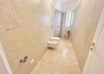 Bagno - Trilocale piazza Luigi della Noce, 9, Bitonto - foto 7