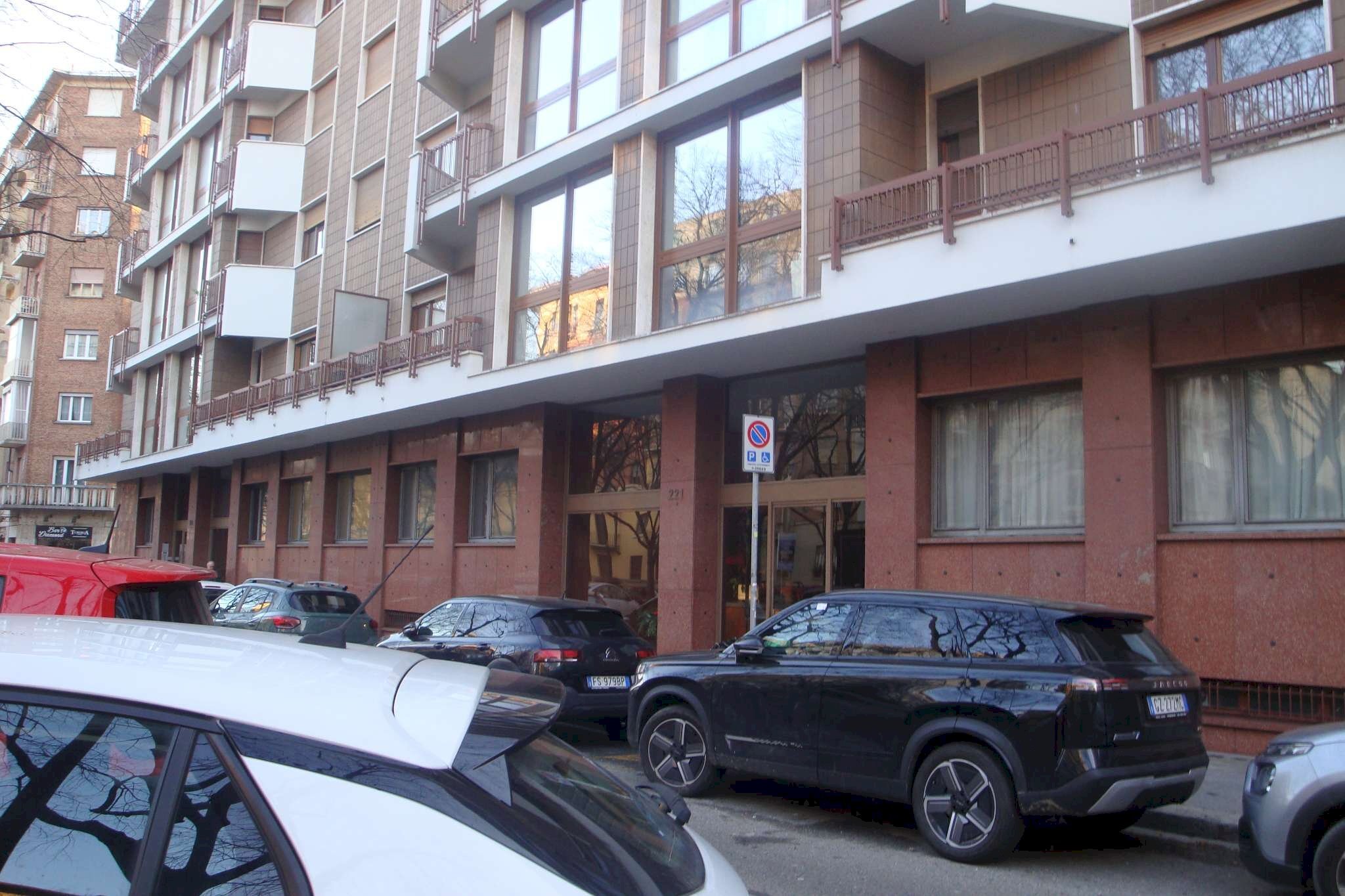 facciata - Trilocale corso Corso Peschiera, 221, Torino (zona San Paolo) - foto 1