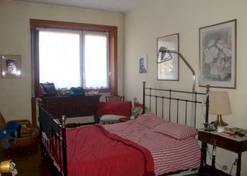 camera letto - Trilocale corso Corso Peschiera, 221, Torino (zona San Paolo) - foto 8