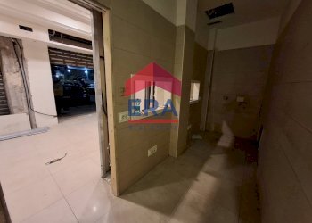 Foto 1 - Negozio via Acqua Donzella, Roma - foto 1