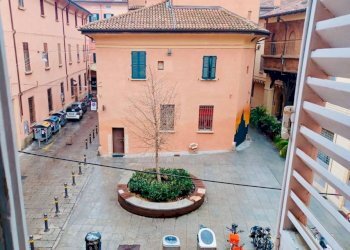 Vista - Trilocale via degli Albari, Bologna (zona Centro Storico) - foto 6