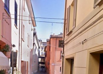 Zona - Trilocale via degli Albari, Bologna (zona Centro Storico) - foto 7