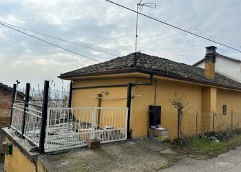 Facciata - Rustico via Gavelli, Castelnuovo Calcea - foto 4
