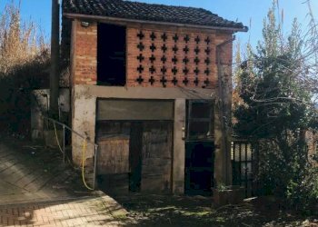 Cortile interno - Rustico via Gavelli, Castelnuovo Calcea - foto 8