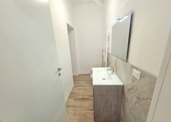 Bagno - Two-room apartment via San Pedrino, 3, Varese - photo 9