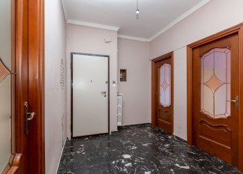 corridoio - Three-room apartment Val della Torre
 
111, Torino - photo 7