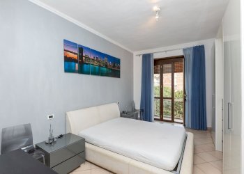 camera da letto - Bilocale Potenza
 
99, Torino - foto 13