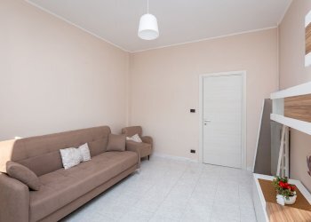 camera da letto - Three-room apartment Pianezza
 
94, Torino - photo 15