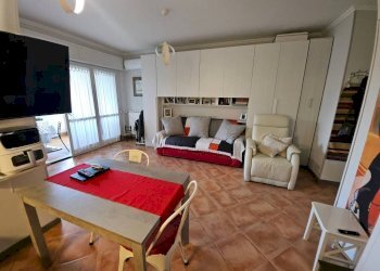 Salone - One-room apartment via Francesca Bertini, Roma - photo 12