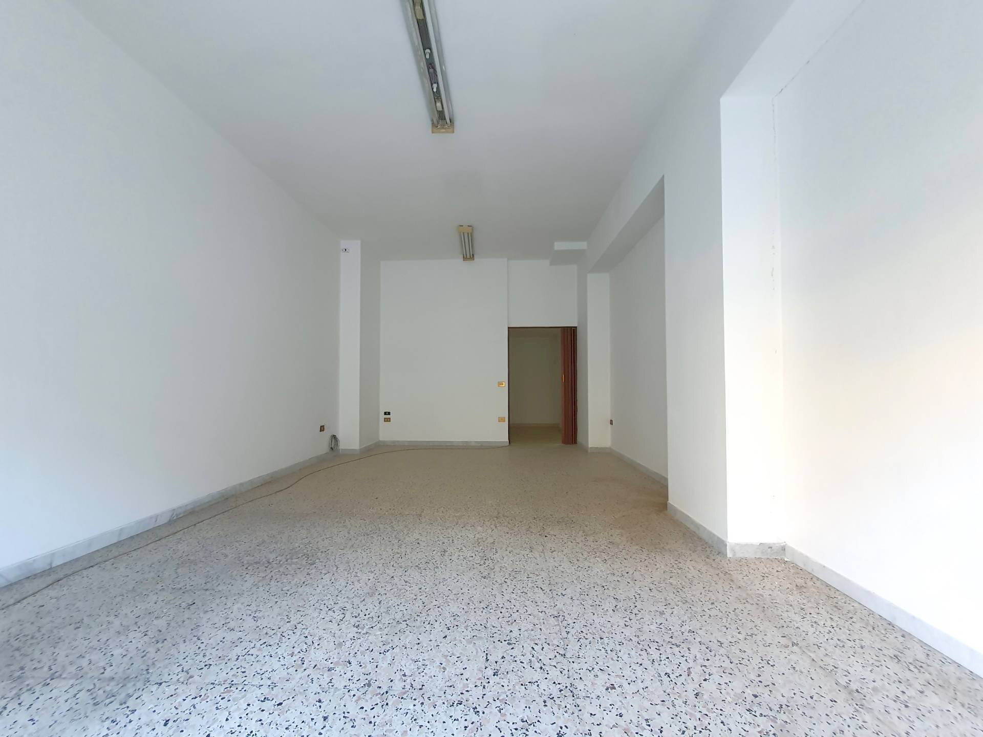 Foto 2 - Warehouse via Francesco Paglia, Catanzaro - photo 2