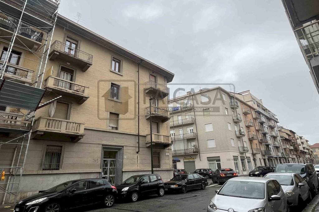 Facciata - Trilocale via Baveno, 35, Torino (zona Parella) - foto 1