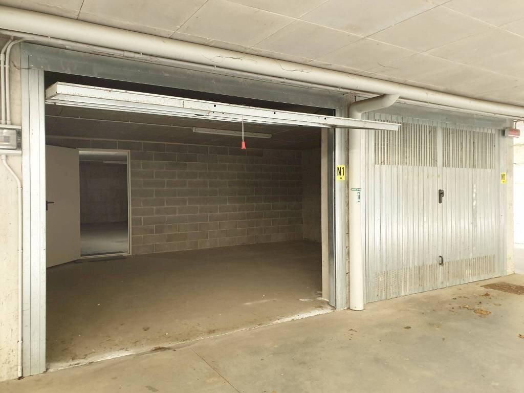 Magazzino - Magazzino via Rita Levi Montalcini, 1, Riva presso Chieri - foto 1