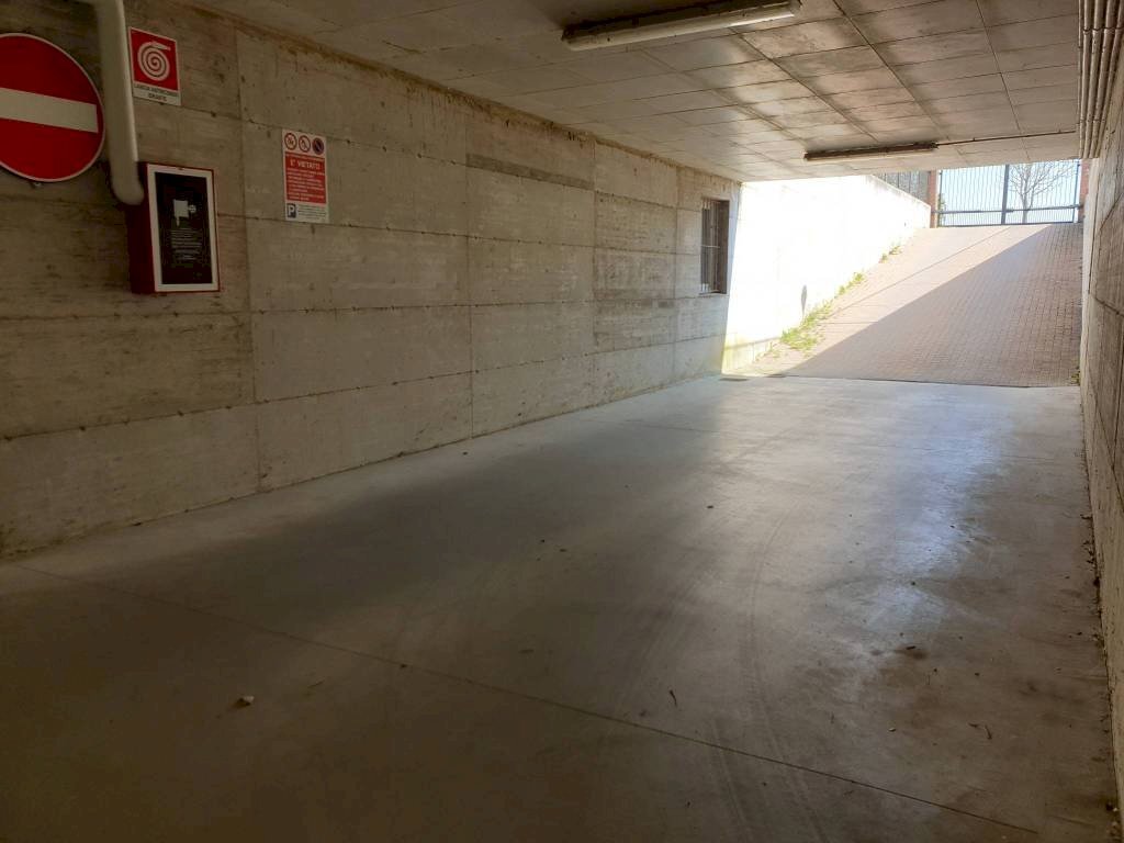 Ingresso - Magazzino via Rita Levi Montalcini, 1, Riva presso Chieri - foto 3