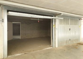 Magazzino - Magazzino via Rita Levi Montalcini, 1, Riva presso Chieri - foto 1