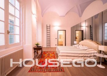 Camera da letto - Trilocale via San Luca, 3b, Genova (zona Centro Storico) - foto 18