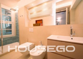 Bagno - Trilocale via San Luca, 3b, Genova (zona Centro Storico) - foto 27