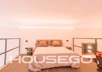 Camera da letto - Trilocale via San Luca, 3b, Genova (zona Centro Storico) - foto 13