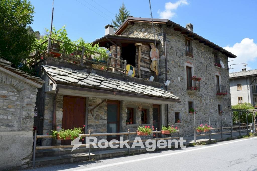 Facciata - Ristorante Frazione Deveys, 1, Exilles - foto 2