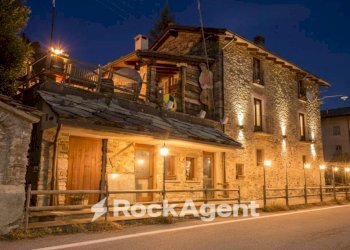 Facciata - Ristorante Frazione Deveys, 1, Exilles - foto 4