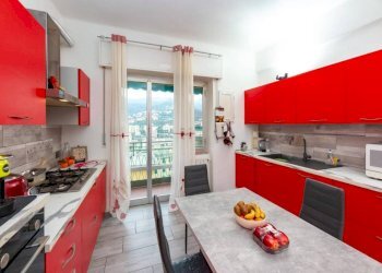 Cucina - Quadrilocale via Terpi, 35, Genova (zona Molassana) - foto 3