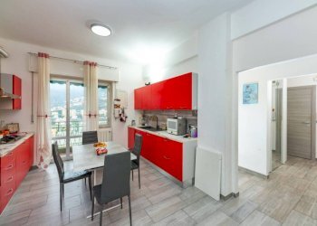 Cucina - Quadrilocale via Terpi, 35, Genova (zona Molassana) - foto 10