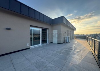 WhatsApp Image 2026-01-28 at 10.55.22 (3).jpeg - Attico Romano d'Ezzelino - foto 5