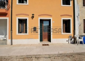 esterno - Quadrilocale Via Canova 6, Gambellara - foto 2