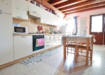 zona giorno - Quadrilocale Via Canova 6, Gambellara - foto 3