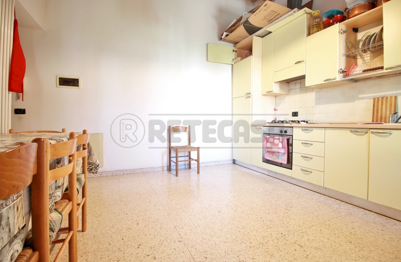 zona giorno - Trilocale Via Canova 6, Gambellara - foto 2