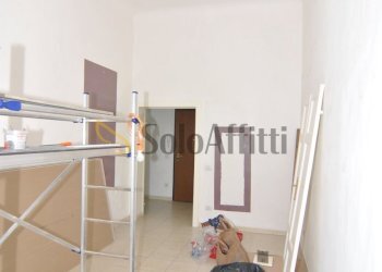 CAMERA MATRIMONIALE - Bilocale Viale Italia  36, Livorno - foto 4