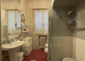 vendesi villa moderna con giardino privato lucca - Villa Via Teresa Bandettini, Lucca - foto 11