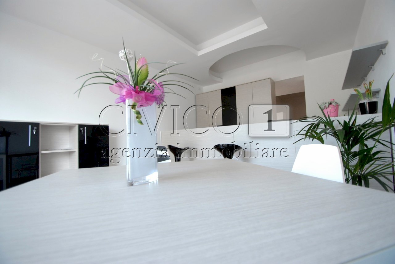 . - Commercial Premises via Chiesanuova, Padova - photo 2