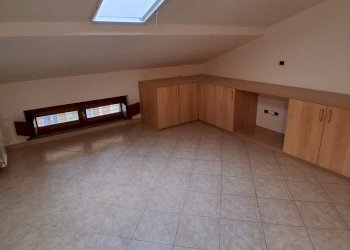 20260116_092956.jpg - Villa a Schiera Via Ingrillini, Lucca - foto 22