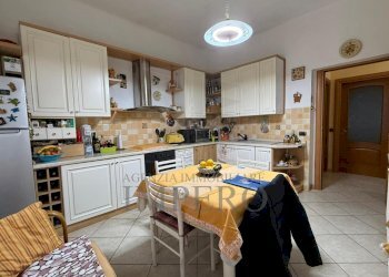 2.jpeg - Quadrilocale Via Martiri della Liberta 9, Ventimiglia - foto 1