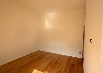WhatsApp Image 2026-07-03 at 10.56.52 - Three-room apartment Via Centostelle, Firenze - photo 10