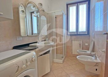 BAGNO.jpg - Bilocale Via Giuseppe Mazzini 9, Sangiano - foto 6