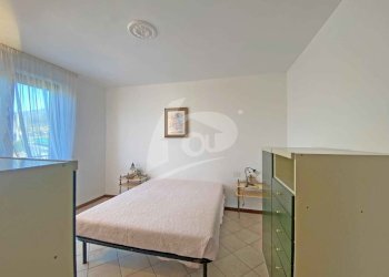 CAMERA.jpg - Bilocale Via Giuseppe Mazzini 9, Sangiano - foto 7