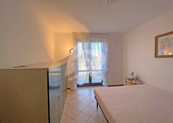 CAMERA1.jpg - Bilocale Via Giuseppe Mazzini 9, Sangiano - foto 8